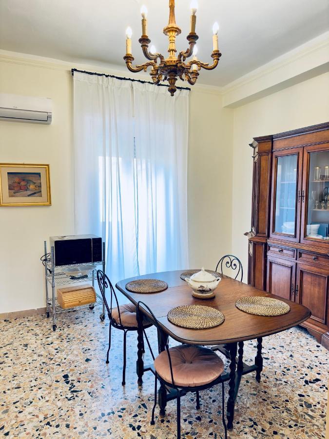Elegant Apartment In City Center كالياري المظهر الخارجي الصورة